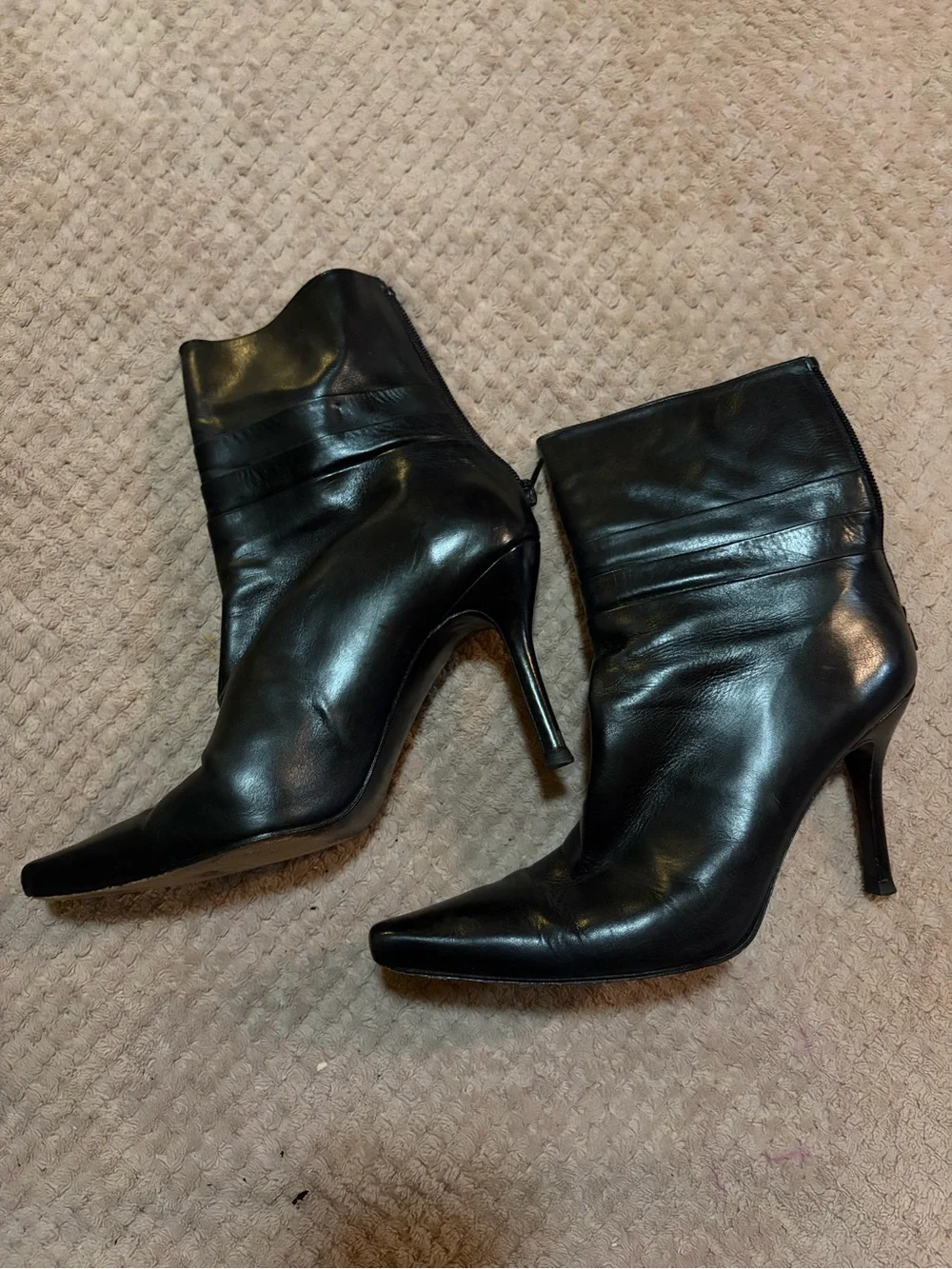 Stuart Weitzman Black Leather Pointed-Toe Stiletto Ankle Booties
